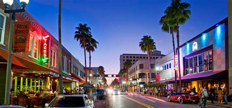 West palm beach is a business hub for many large companies headquartered south florida, but because of it's geographical location, right on the water, the city attracts all types of visitors, too. West Palm Beach Florida - Things to Do & Attractions in ...