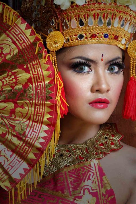 Bali Girls Indonesian Women Middle Eastern Fashion Culture Clothing