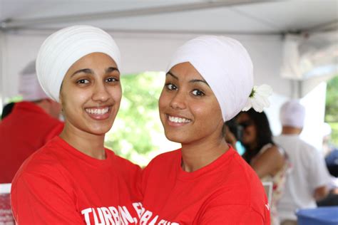 Here Is Why Many Sikh Women Are Choosing To Wear A Turban