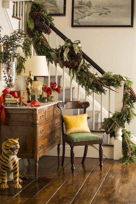 Einfache möglichkeiten, das dekor in ihrem zuhause zu verbessern. Weihnachtsdeko-Treppe: schöne Verzierungen für zuhause ...