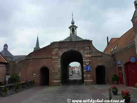 Puzzelwoordenboek kruiswoordpuzzels voor die groente gaat ter verdediging tegen tanks de grond in. 2011-2