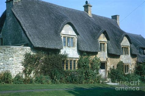 Cottage Thatched Roof Researchers Inc Jhmrad 18370