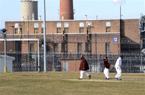 Pa State Prisons Will Gradually Reopen With Covid 19 Testing For