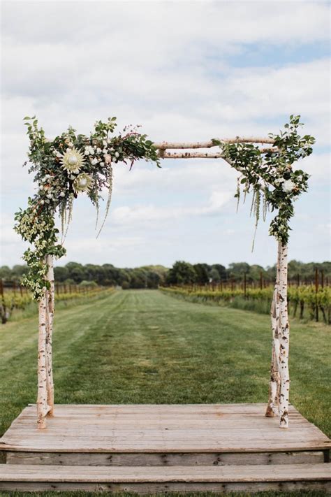 Wedding Arch Ideas 7 Most Beautiful Styles For Your Ceremony
