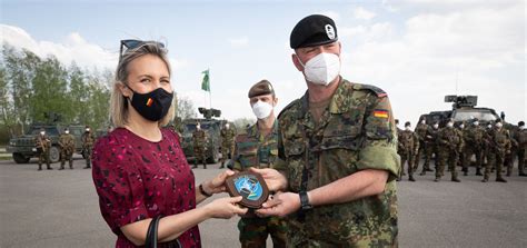 Ukrainian nato secretary general jens stoltenberg welcomed the belgian minister of defence ludivine dedonder to nato headquarters on thursday (11 february), ahead of the next week's meeting of the defence ministers that will take place by secure video conferencing. Minister van Defensie Dedonder bezoekt voor het eerst ...