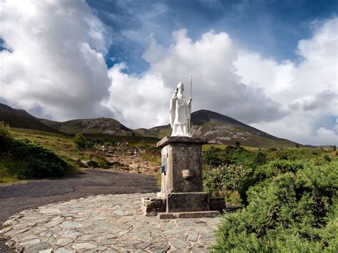 Guide To Hiking Croagh Patrick Pilgrimage In County Mayo Ireland