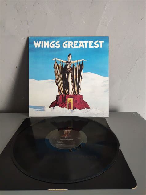Wings Greatest Hits Vinyl Lp Pctc 256 1st Press Poster 983 1984 1