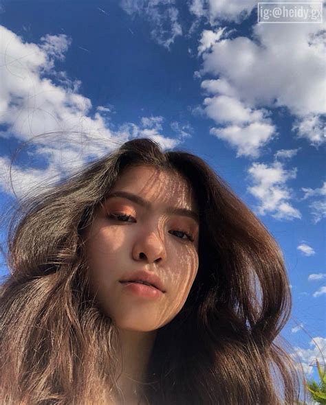 girl photography image by heidy guerrero 🦋 on p i c i n s p o aesthetic girl selfie poses