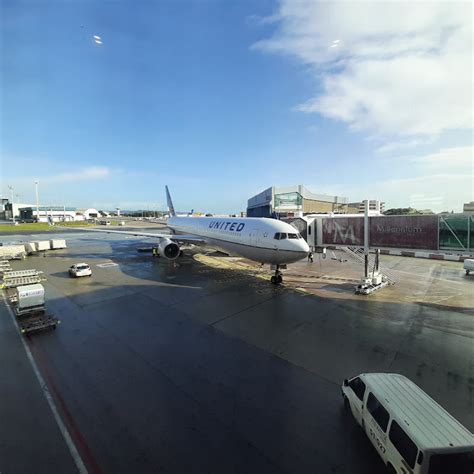 Revisões Para United Airlines Inc Sucursal Portuguesa Em Lisboa Lisboa