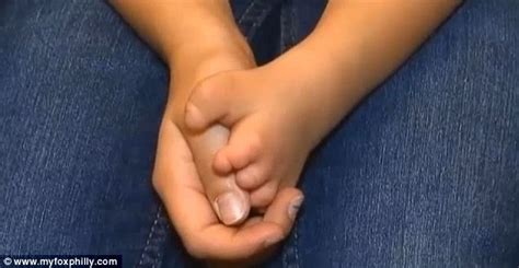 school in illinois makes 3d printed hand for kylie wicker who was born without fingers daily