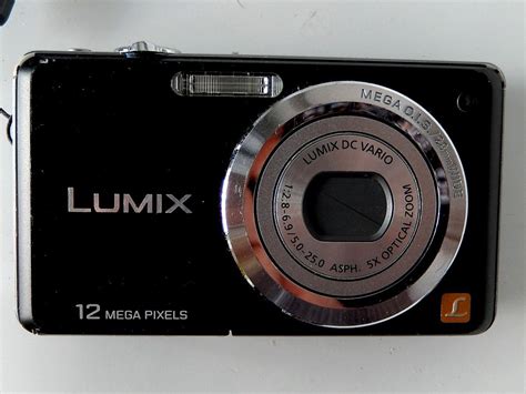 Câmara Digital Lumix 10 Mega Pixels Máquina Fotográfica Digital