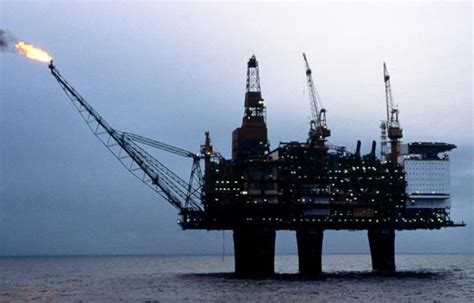 L industrie pétrolière regarde vers l Arctique