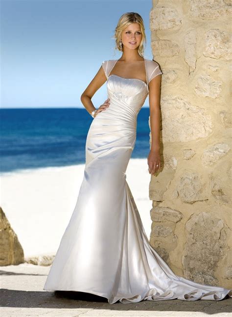 25 Beautiful Beach Wedding Dresses The Wow Style