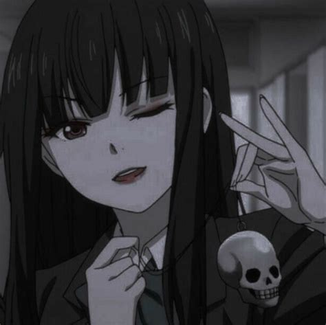 Sad crying gif find u0026 share on giphy. Pin de nicole em pfp piczz | Menina anime, Personagens de ...