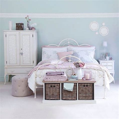 Monique valeris senior home editor, good housekeeping monique valeris is the senior home editor for good housekeeping, where she covers decorating ideas, home tours, gift guides and more. Pastel blue and pink bedroom | French style bedroom ...