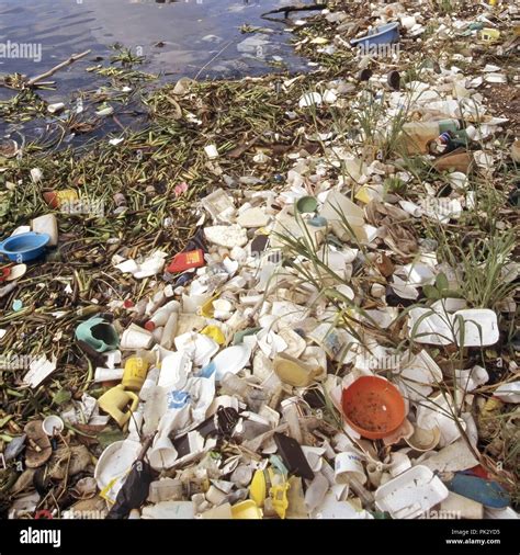 Caribbean Rubbish Dump Hi Res Stock Photography And Images Alamy