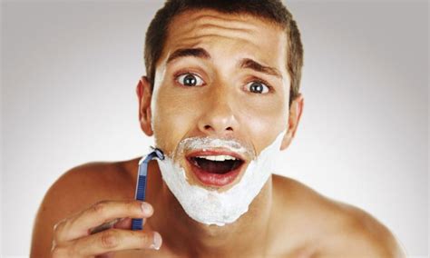 For All The Men Out There Use These 6 Ways To Prevent Razor Bumps