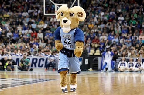 NCAA Basketball Recruiting: Top 10 mid major recruits for 2018-19 - Page 6