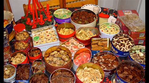 Unique cookies for cookie exchange. Wonderful Christmas cookie exchange party decorations ...