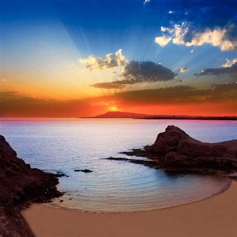 Wow Lanzarote Sunset Thomascook Com Holidays Spain Canary