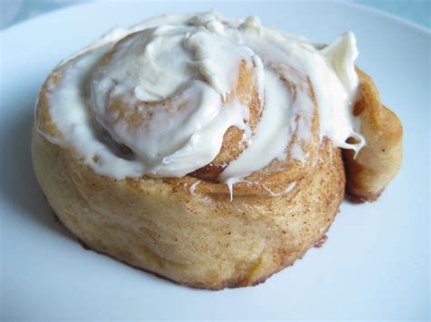 Mangoes And Lemons Vanilla Pudding Cinnamon Rolls