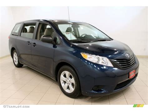 2011 South Pacific Blue Pearl Toyota Sienna V6 59375880