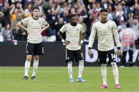 Neat, intricate, quick passing on the edge of the whufc box. West Ham United vs Manchester United: player ratings | Man ...