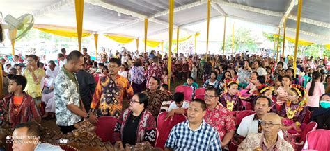 Contoh susunan acara natal pemuda. 1.000 Umat Katolik Rayakan Natal Bersama di Stasi St. Martinus Srimulyo Martapura, Sumsel ...