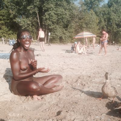 Ashley Hanlans Point Nude Beach Shoot Vtography My XXX Hot Girl