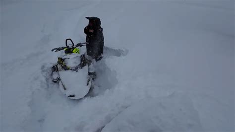 Snowmobiling Deep Powder In Early April Youtube