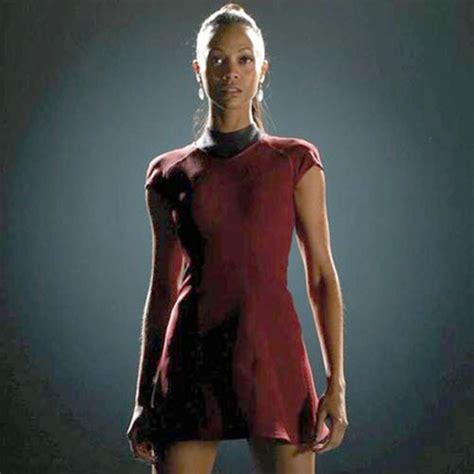 Zoe Saldana Remembers Flashing Star Trek Co Stars E Online