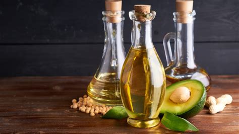 Olive oil is full of fats and antioxidants. Here's what you can substitute for olive oil