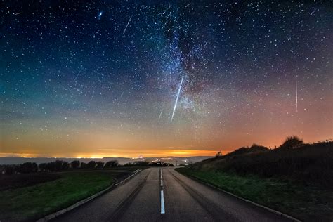 10 Stunning Night Landscapes With The Milky Way