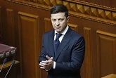 Wolodymyr Selenskyj wird als Präsident vereidigt und löst ukrainisches ...