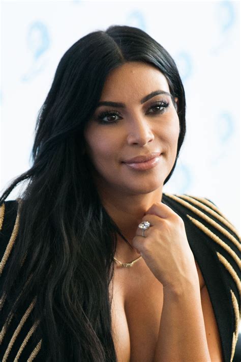 Kimberly noel kardashian west (born october 21, 1980) is an american media personality, socialite, model, businesswoman, producer, and actress. Kim Kardashian's Engagement Ring: The Jeweler Who Made It ...