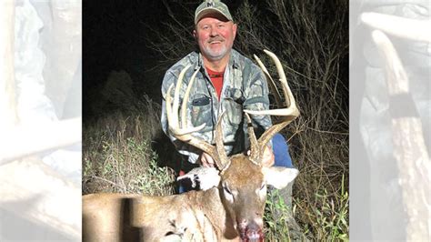 Calhoun Hunter Kills Trophy 10 Point Buck Louisiana