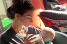 Emily Ratajkowski dolce mamma: l'adorabile foto con il piccolo ...