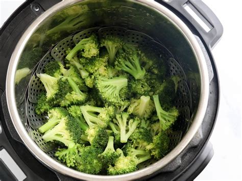 Instant Pot Broccoli Step By Step Photos And Tips Detoxinista