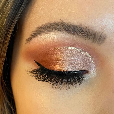 How To Apply Cut Crease Eyeshadow Like A Pro On Your First Try