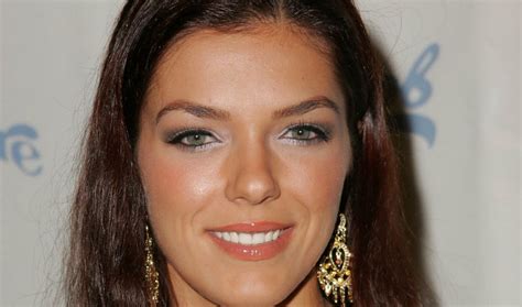 World Celebrity Adrianne Curry Gallery Hot Photos Sexy Pictures