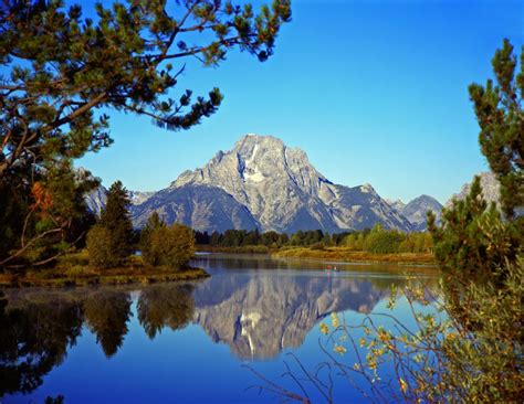 Wy Snake River And Mt Moran In Grand Teton National
