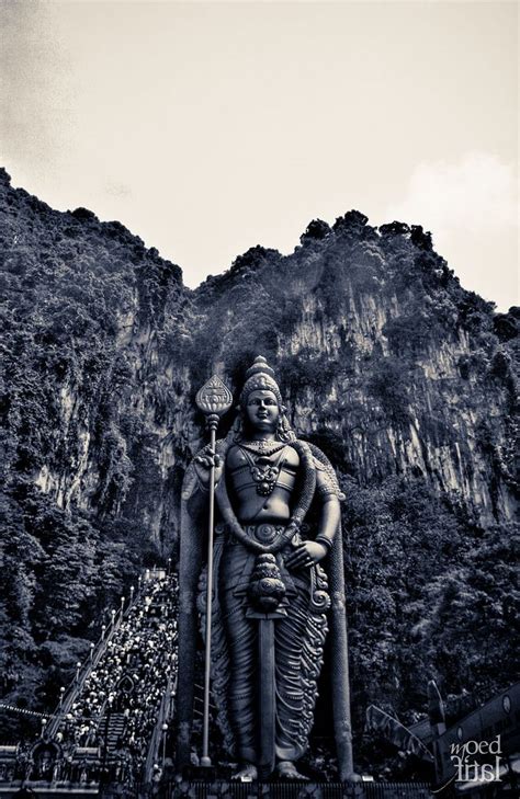 Find batu berendam property listings, real estate investment opportunity, property news & trends batu berendam is a town with a mixed population. The Golden Statue | Statue, Batu caves, Lion sculpture