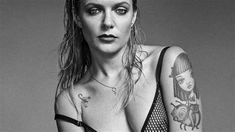 Tove Lo Poses Nude The Year Old Swedish Singer Songwriter Is