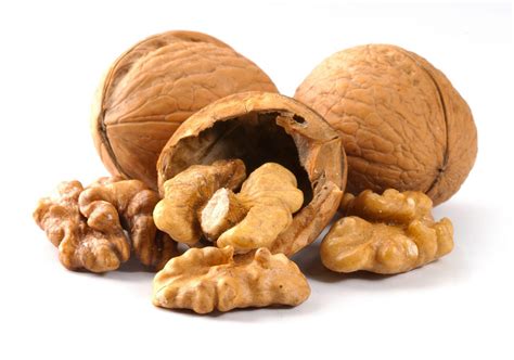 Eating Walnuts Can Stop The Growth Of Cancer Cells Naturally