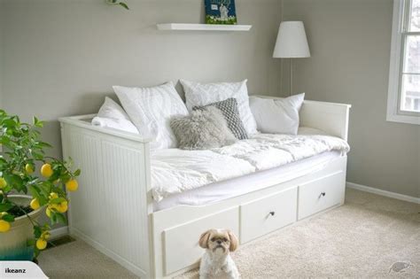 Entdecke 76 anzeigen für ikea gästebett hemnes zu bestpreisen. IKEA HEMNES Day Bed Frame with 3 Drawers, White | Trade Me ...