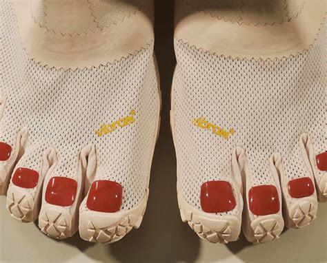 Mirá Estos Zapatos De 5 Dedos Cuando El Diseño “mete La Pata” Purodiseño