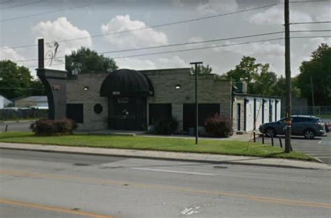 In der „festival area wird es laut und dirty. Lawyer Comments: 2 Dead in Shooting at Club Venus in ...