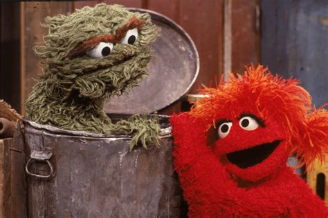 Oscar The Grouch Reveals Why He Lives In A Trash Can The Rents Are