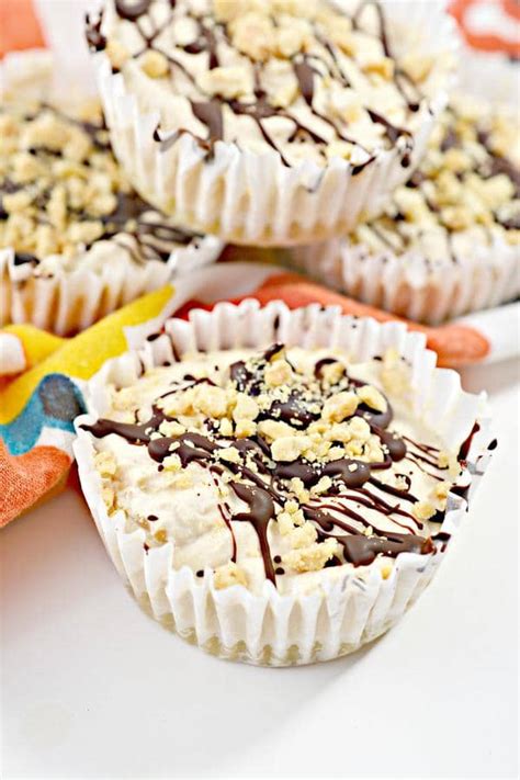 You should not miss these delicious desserts just because you eat a little carbohydrate. Keto Mini Pies - BEST Low Carb Keto Peanut Butter Mini Pie ...