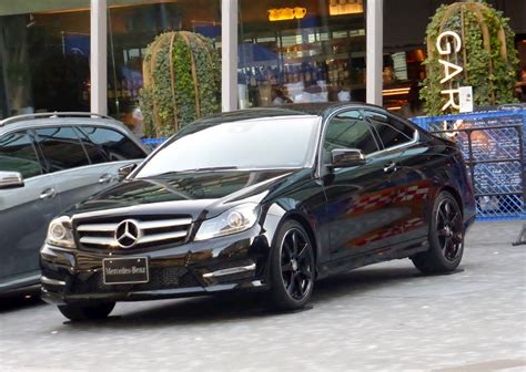 Trouvez ici des données techniques, des prix, des statistiques, des tests et les questions les plus importantes. 2013 Mercedes-Benz C250 Luxury 4dr Sedan 7-spd TouchShift w/OD